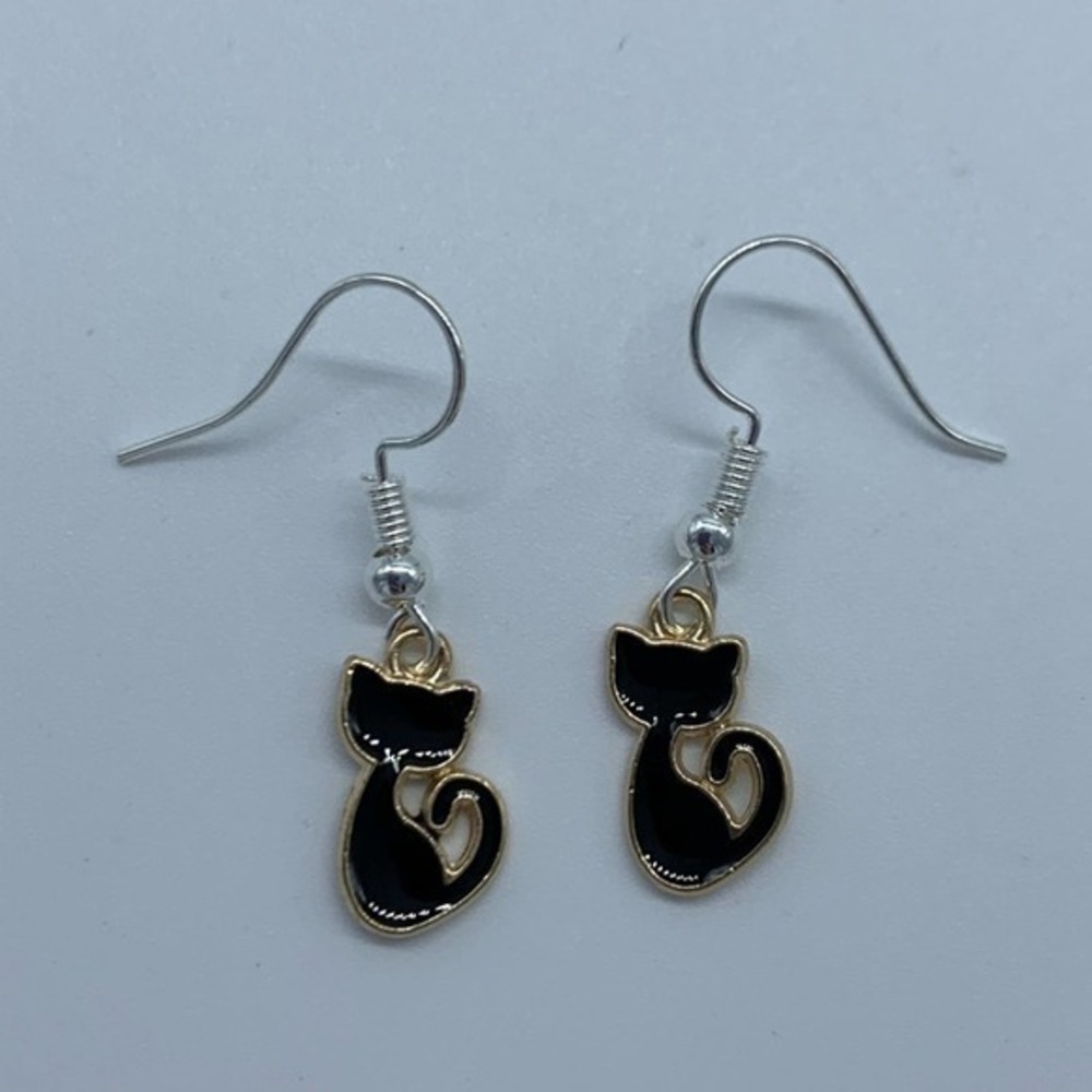 New shiny black & gold fashion kitty cat earrings